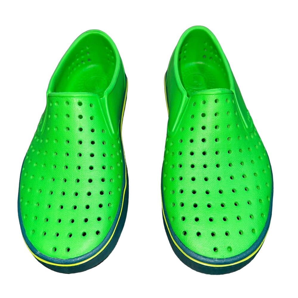 Native Kids Sneakers in Bright Green and Blue